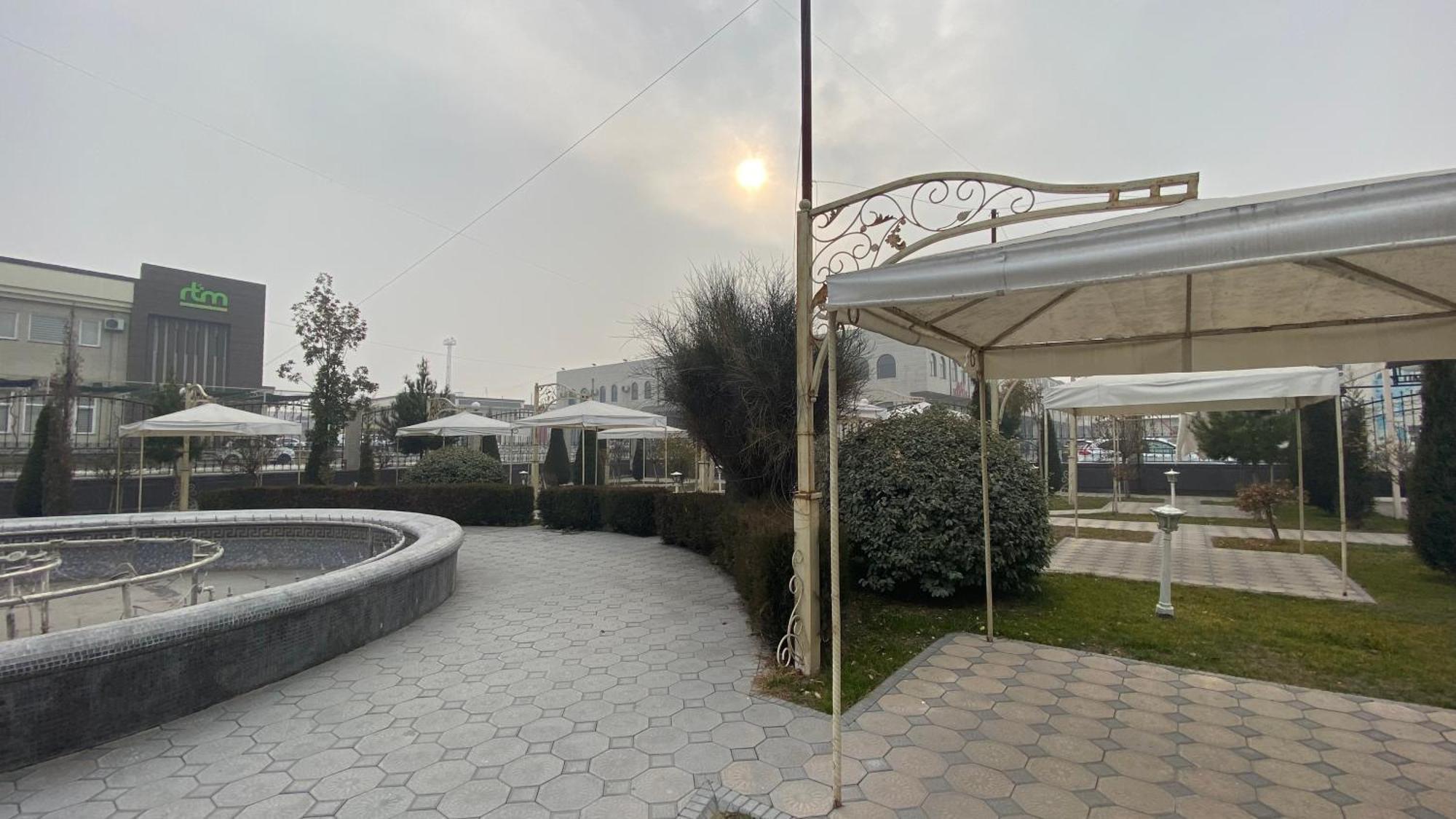Diyor Hotel Marghilon Екстер'єр фото